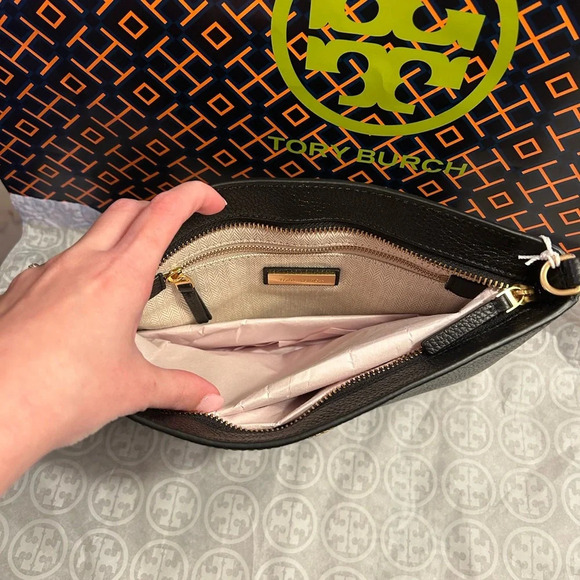 Tory Burch Blake Swingpack Crossbody Bag Black Gold - Picture 6 of 11